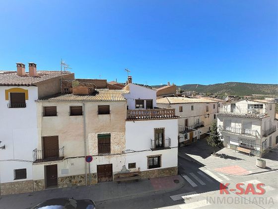 Foto 1 de Casa adossada en venda a plaza Federico Garcia Lorca de 6 habitacions amb balcó