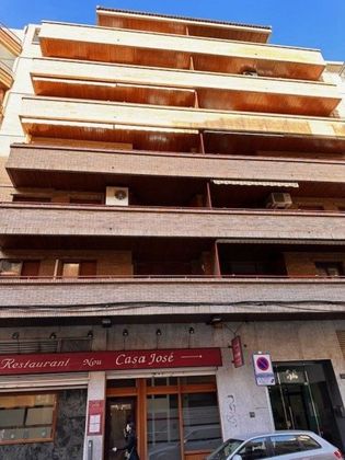 Foto 2 de Venta de dúplex en calle Torres de Sanui de 5 habitaciones con terraza y balcón