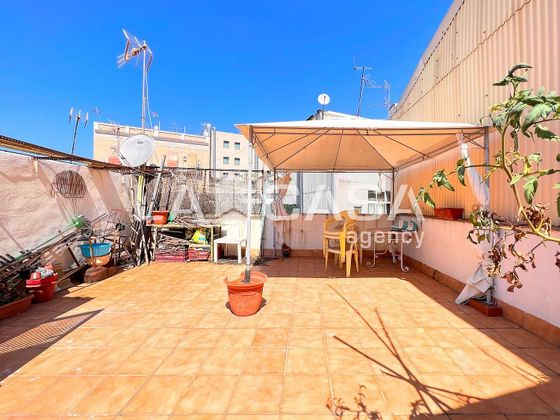 Foto 2 de Xalet en venda a Sant Adrià de Besos de 3 habitacions amb terrassa i garatge
