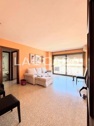 Foto 1 de Pis en venda a Artigas - Llefià de 3 habitacions amb balcó i aire acondicionat