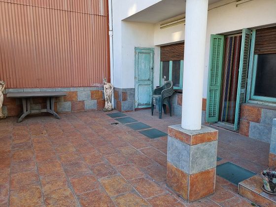 Foto 1 de Venta de casa adosada en Ctra. Santpedor - Bases de Manresa de 6 habitaciones con terraza y garaje