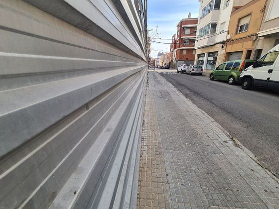 Foto 2 de Pis en venda a calle Girona de 3 habitacions amb terrassa i aire acondicionat