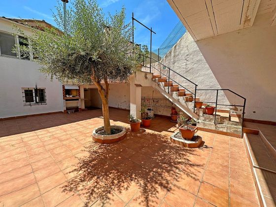 Foto 1 de Casa adossada en venda a Sant Pere Nord de 3 habitacions amb terrassa i garatge