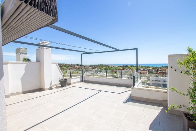 Foto 1 de Àtic en venda a L'Aragai - Prat de Vilanova de 3 habitacions amb terrassa i piscina