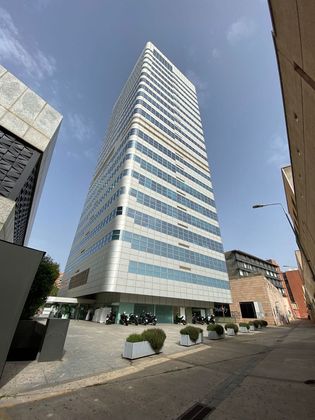 Foto 1 de Venta de oficina en Creu Alta con terraza y aire acondicionado