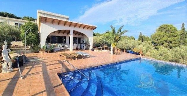Foto 1 de Xalet en venda a Perelló, el (Tar) de 5 habitacions amb terrassa i piscina