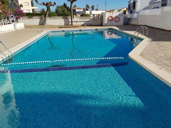 Foto 2 de Pis en venda a Montsià de Mar de 1 habitació amb terrassa i piscina