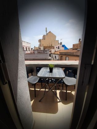 Foto 1 de Piso en venta en Centre - Sant Carles de la Ràpita de 2 habitaciones con terraza y balcón