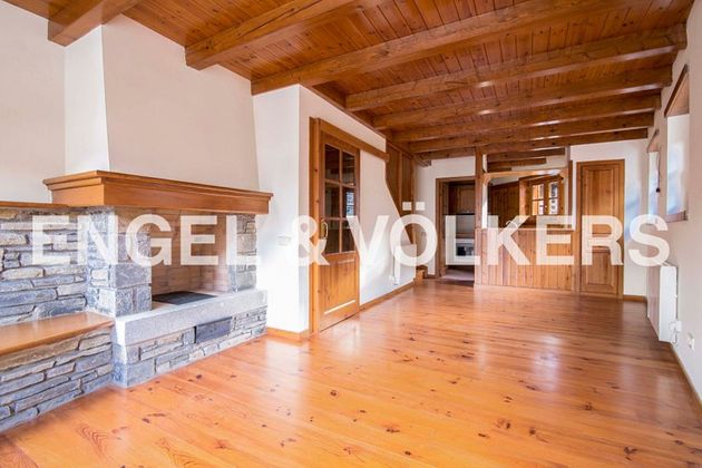 Foto 1 de Casa adosada en venta en Vielha e Mijaran de 3 habitaciones con garaje