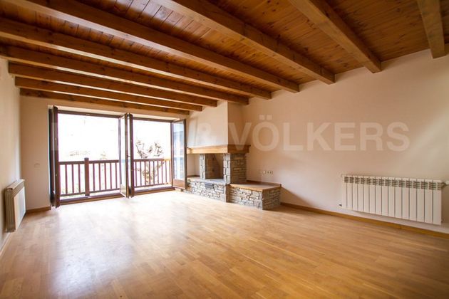 Foto 1 de Dúplex en venda a Vielha e Mijaran de 3 habitacions amb garatge i balcó