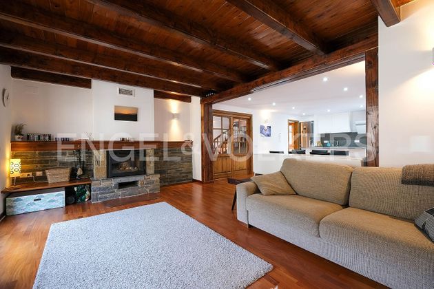 Foto 2 de Casa en venta en calle Prats de Mont de 3 habitaciones con terraza y garaje