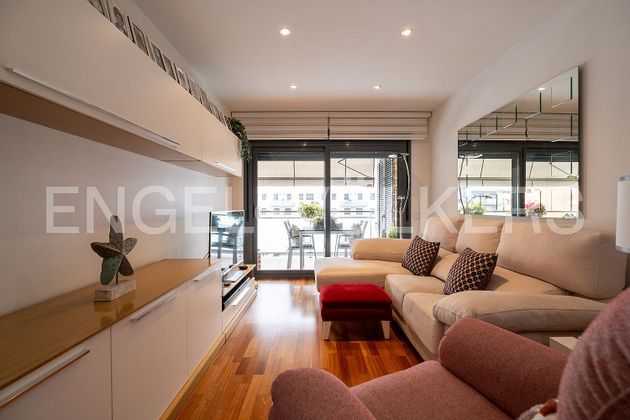 Foto 2 de Pis en venda a calle De Manuel Carrasco i Formiguera de 2 habitacions amb terrassa i piscina