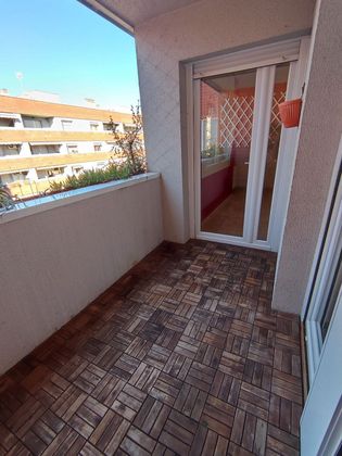 Foto 1 de Ático en venta en Roc Blanc de 4 habitaciones con terraza y garaje