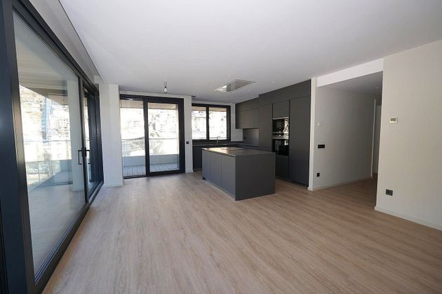 Foto 2 de Piso en venta en Andorra la Vella de 3 habitaciones con terraza y garaje
