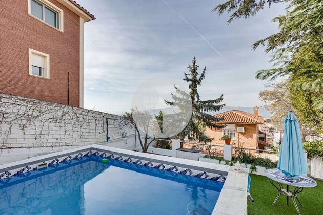Foto 1 de Venta de casa en Ciutat Diagonal - La Miranda - La Mallola de 5 habitaciones con terraza y piscina