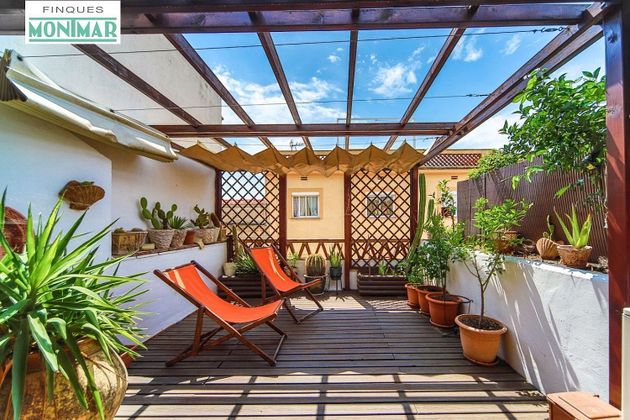 Foto 1 de Venta de casa en Sant Pere de Ribes Centro de 4 habitaciones con terraza y jardín