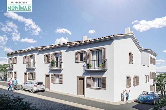 Foto 1 de Casa en venda a Sant Pere de Ribes Centro de 4 habitacions amb terrassa i jardí