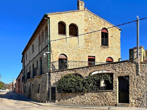 Foto 1 de Casa en venda a calle Àngel Guimerà de 6 habitacions amb terrassa i jardí