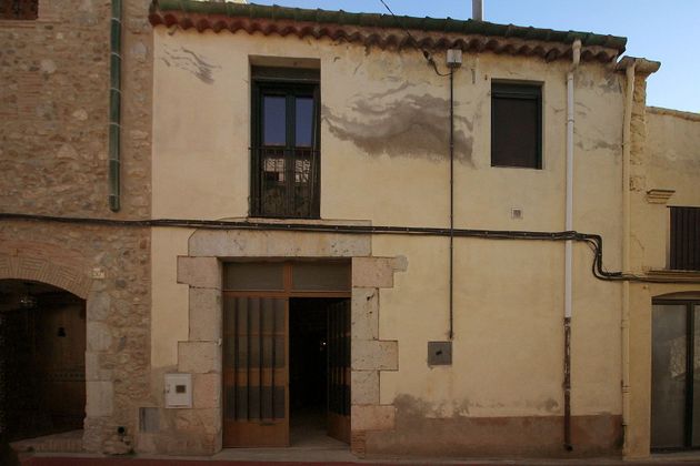 Foto 2 de Casa en venda a calle Del Pont de 3 habitacions amb jardí i calefacció