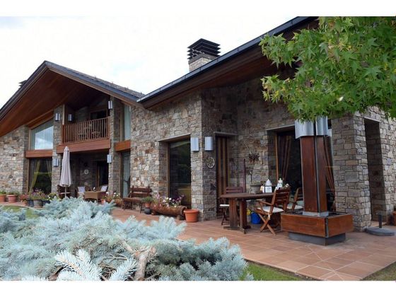 Foto 2 de Xalet en venda a Montferrer i Castellbó de 3 habitacions amb terrassa i garatge
