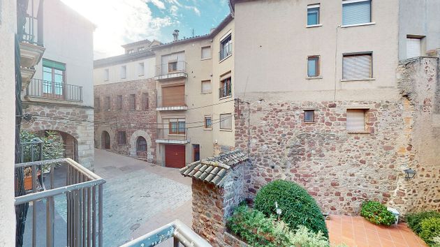 Foto 2 de Pis en venda a calle Sant Martí de 2 habitacions amb terrassa i garatge