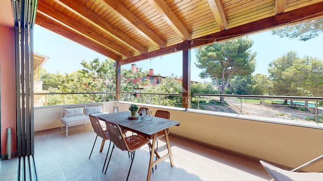 Foto 2 de Àtic en venda a calle De Les Voltes de 3 habitacions amb terrassa i piscina