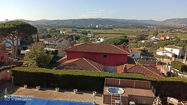 Foto 1 de Chalet en venta en Puig Ses Forques-Torre Colomina de 6 habitaciones con terraza y piscina
