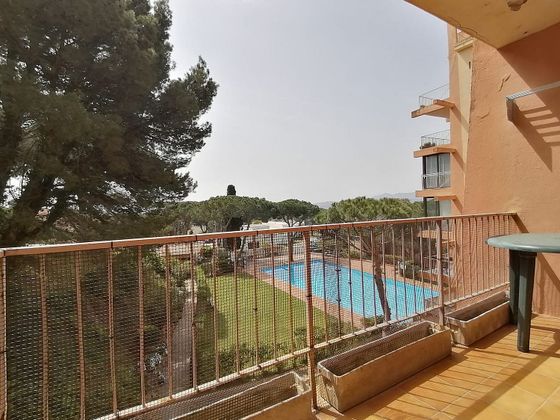 Foto 1 de Piso en alquiler en Els Pins - Politur de 2 habitaciones con terraza y piscina