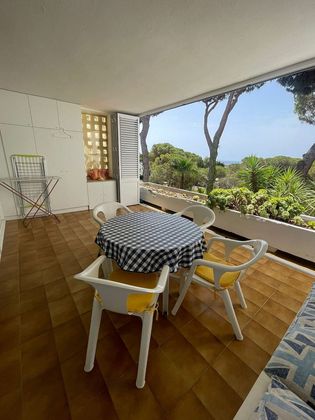 Foto 1 de Piso en alquiler en Els Pins - Politur de 2 habitaciones con terraza y jardín