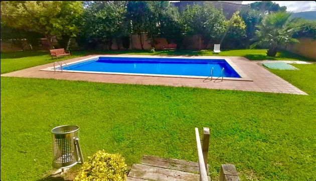 Foto 2 de Pis en venda a Calonge Poble de 3 habitacions amb piscina i jardí