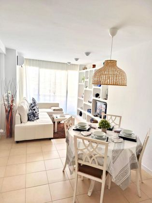Foto 1 de Alquiler de piso en Platja Llarga de 2 habitaciones con terraza y muebles