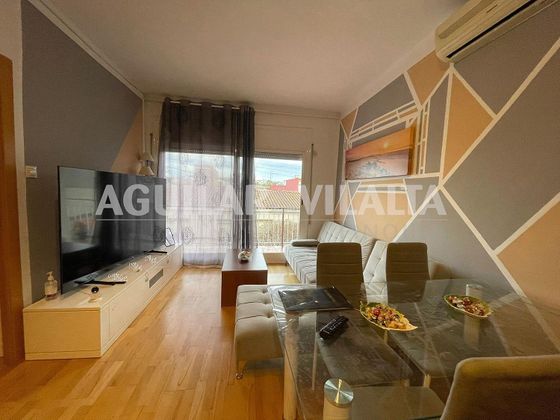 Foto 2 de Piso en venta en Canovelles de 3 habitaciones con balcón y aire acondicionado