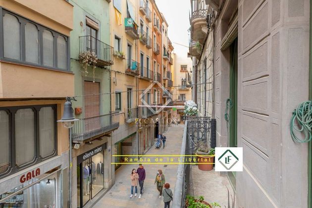 Foto 2 de Piso en venta en Centre - Girona de 4 habitaciones con aire acondicionado y calefacción