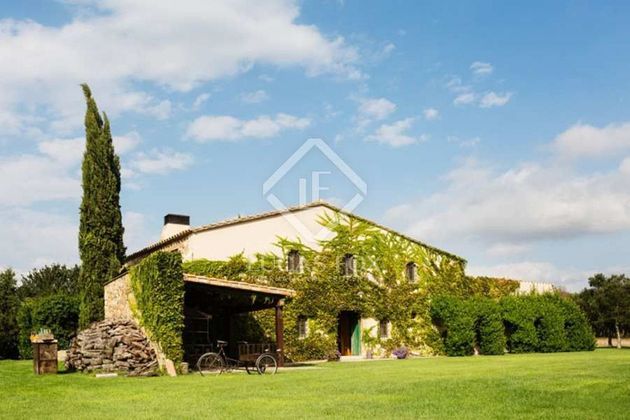 Foto 2 de Casa rural en venda a Cassà de la Selva de 5 habitacions amb terrassa i piscina