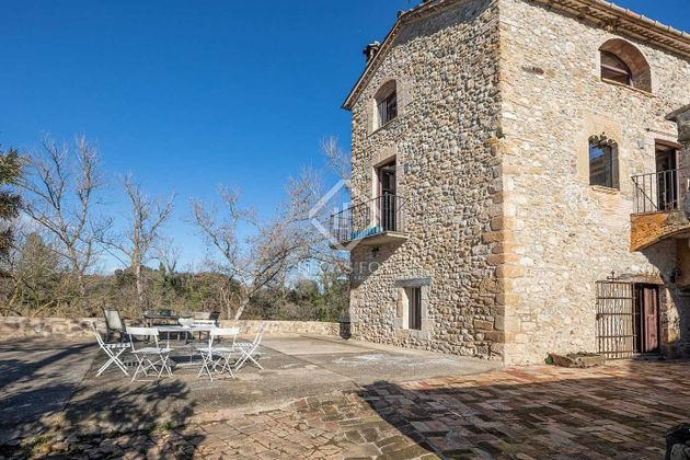 Foto 1 de Casa rural en venta en Esponellà de 4 habitaciones con terraza y piscina