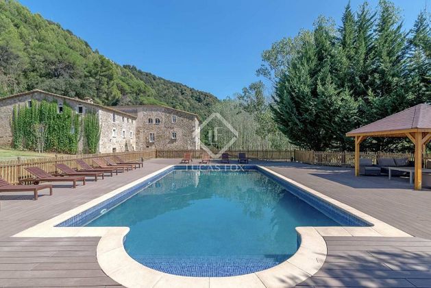 Foto 2 de Casa rural en venda a Sant Julià de Ramis de 9 habitacions amb terrassa i piscina