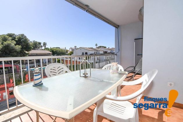 Foto 1 de Pis en lloguer a Costa Daurada - Sant Gaietà de 2 habitacions amb terrassa i piscina