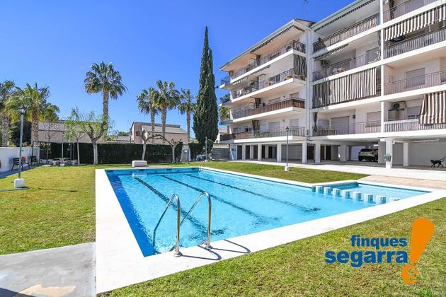 Foto 2 de Alquiler de piso en Costa Daurada - Sant Gaietà de 2 habitaciones con terraza y piscina