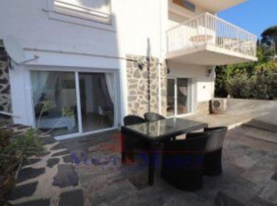 Foto 1 de Venta de piso en Port Esportiu - Puig Rom - Canyelles de 3 habitaciones con terraza y piscina