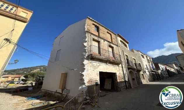 Foto 2 de Casa en venda a Palau-Saverdera amb balcó