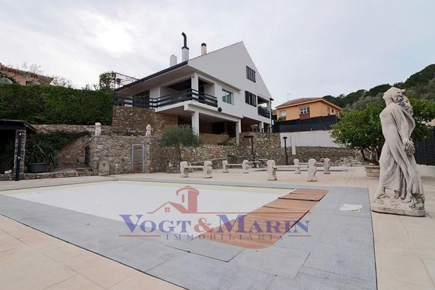 Foto 2 de Xalet en venda a Agullana de 6 habitacions amb terrassa i piscina