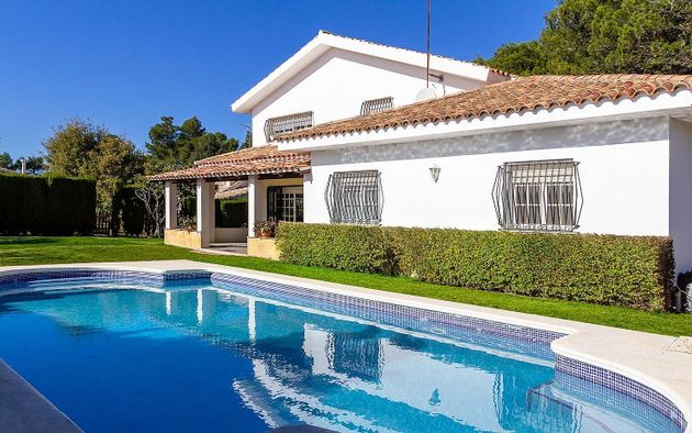 Foto 1 de Casa en venda a Mediona de 5 habitacions amb terrassa i piscina