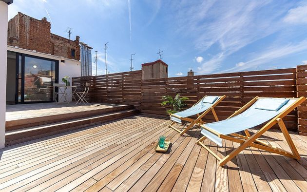 Foto 2 de Ático en venta en calle Vallroquetes de 3 habitaciones con terraza y aire acondicionado