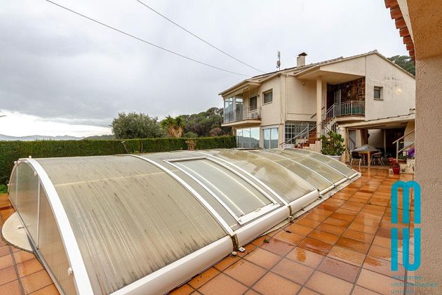 Foto 2 de Casa en venda a Dosrius de 4 habitacions amb terrassa i piscina