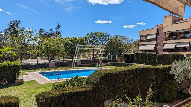 Foto 2 de Piso en venta en Canet de Mar de 3 habitaciones con terraza y piscina