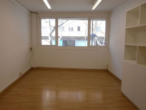 Foto 2 de Oficina en venda a Centre - Badalona de 154 m²