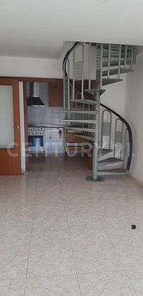 Foto 2 de Dúplex en venta en Calella de 3 habitaciones con terraza y balcón