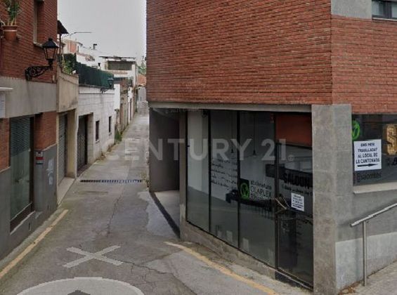 Foto 2 de Garatge en venda a Llinars del Valles de 16 m²