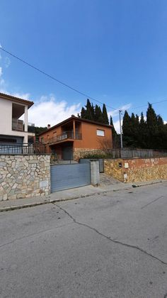Foto 2 de Casa en venta en Terrabrava - Tordera Parc de 3 habitaciones con terraza y garaje