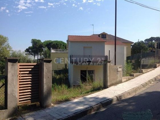 Foto 1 de Casa en venda a urbanización Baronia del Montseny de 2 habitacions amb terrassa i jardí
